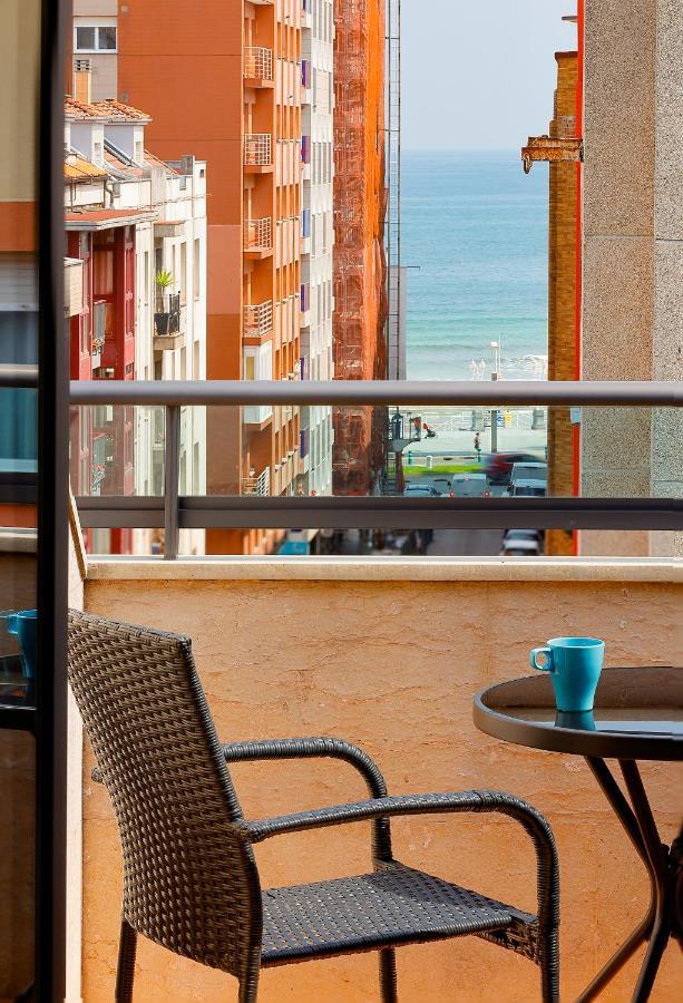 Atico Con Terraza, Vistas Al Mar Y Parking En Playa De S Lorenzo Gijon Ngoại thất bức ảnh