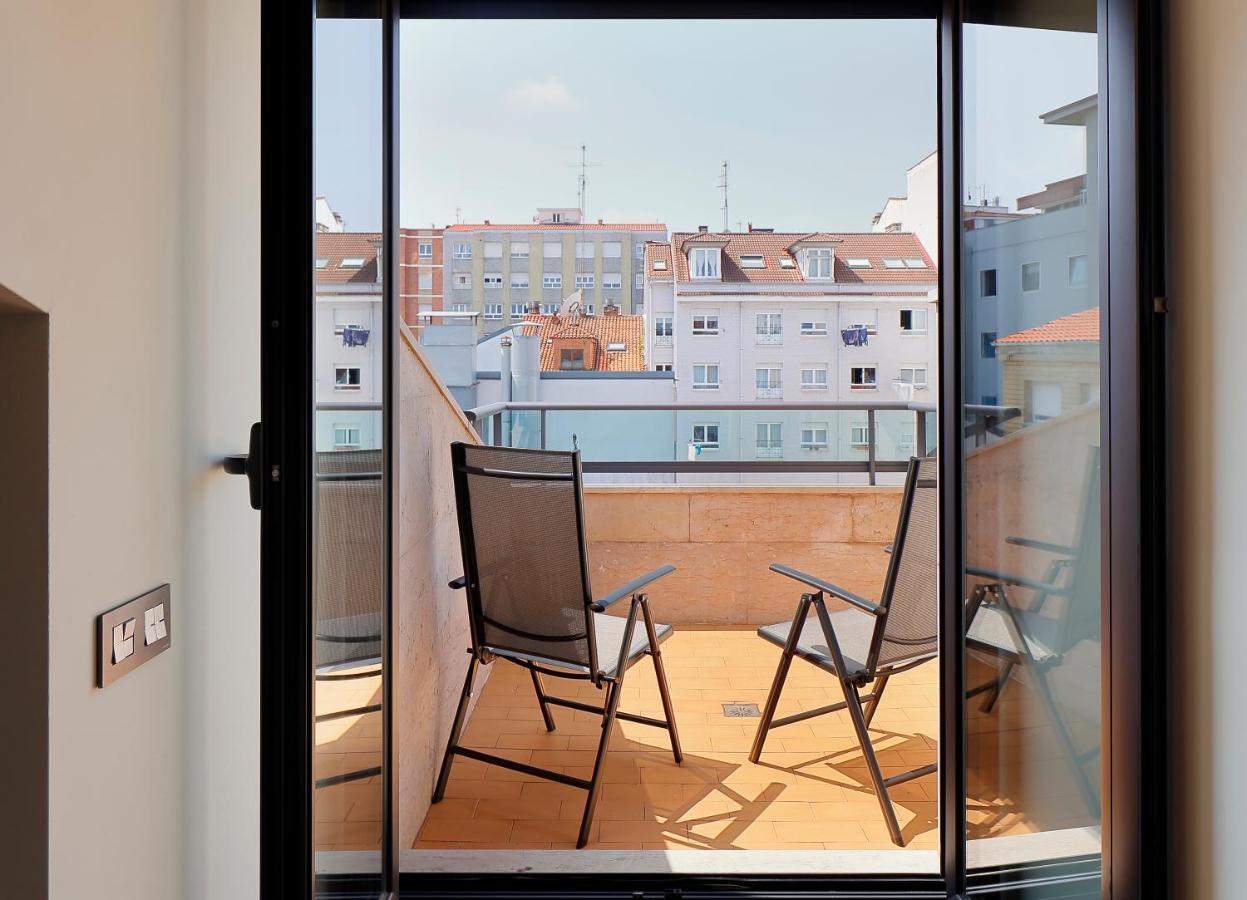 Atico Con Terraza, Vistas Al Mar Y Parking En Playa De S Lorenzo Gijon Ngoại thất bức ảnh