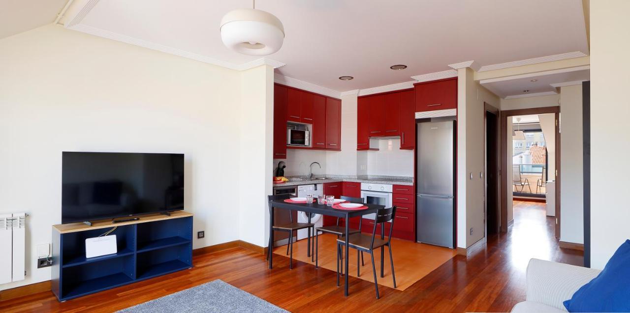 Atico Con Terraza, Vistas Al Mar Y Parking En Playa De S Lorenzo Gijon Ngoại thất bức ảnh